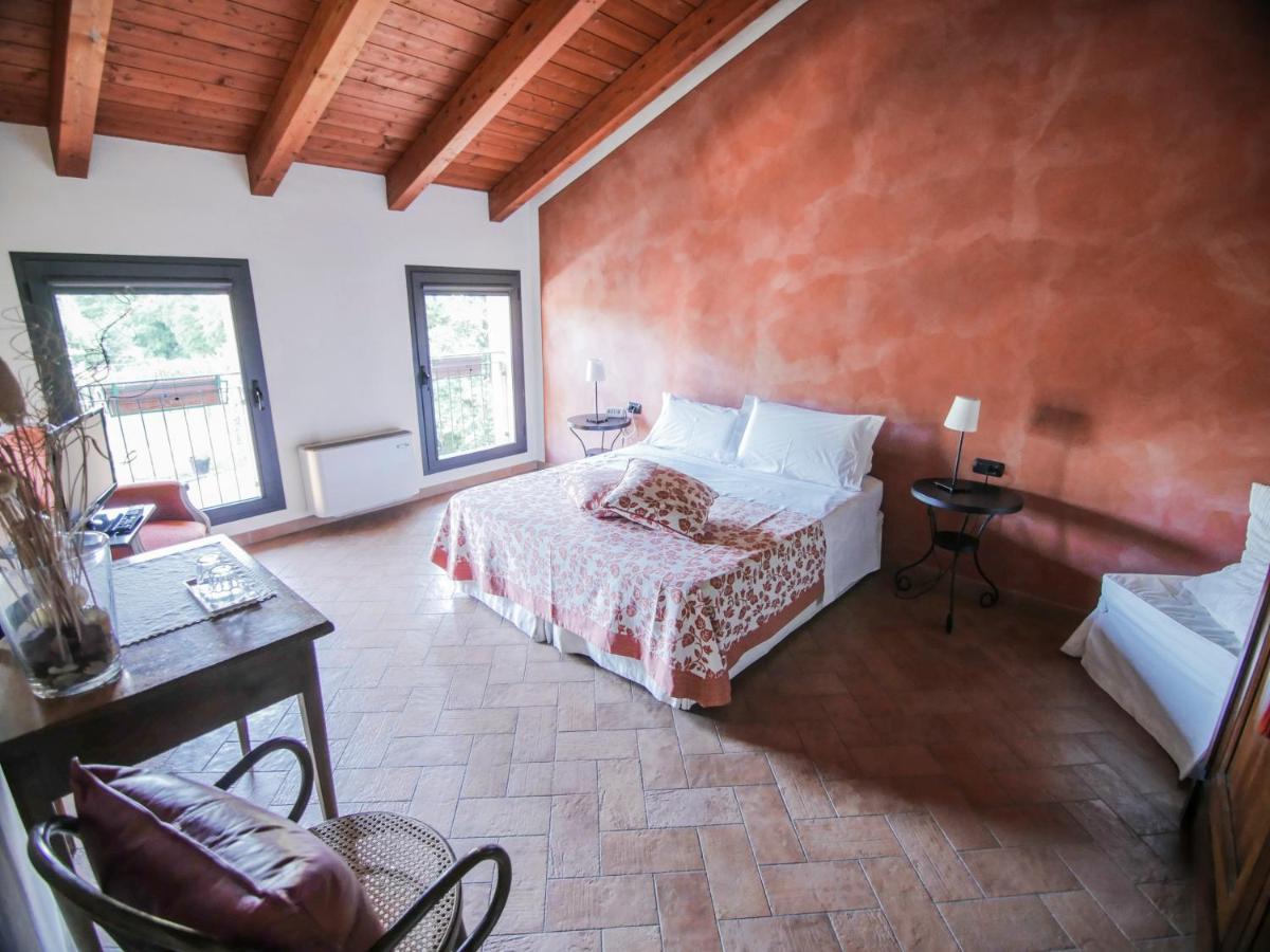 Quattrocolli B&B Quattro Castella Eksteriør billede